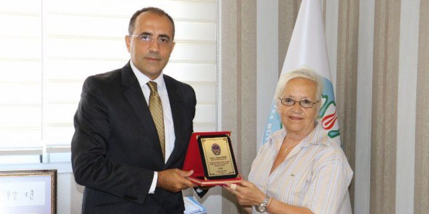 Temşad’dan Başkan Ergün’e Teşekkür Plaketi