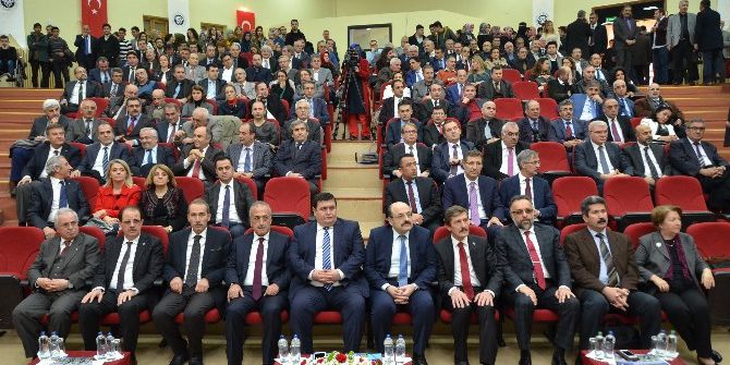 Erzincan Da Edebiyat Ve Toplumsal Değişme Söyleşisi Yapıldı