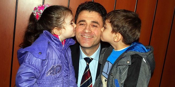 Polise Miniklerden Karanfilli Destek