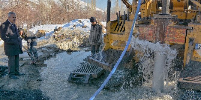 Hakkari’de Su Sevinci
