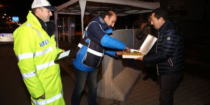 Validen Polislere Moral Ziyareti