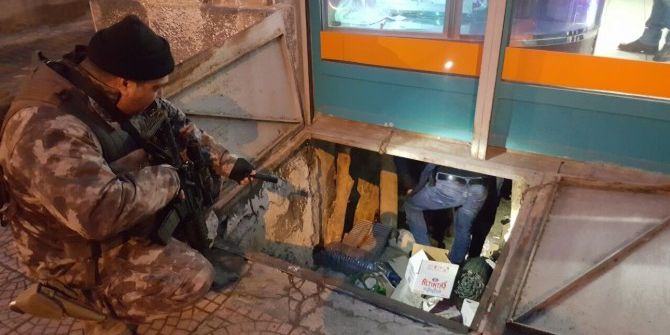 Kağızman’da Dbp Eş Başkanı Gözaltına Alındı