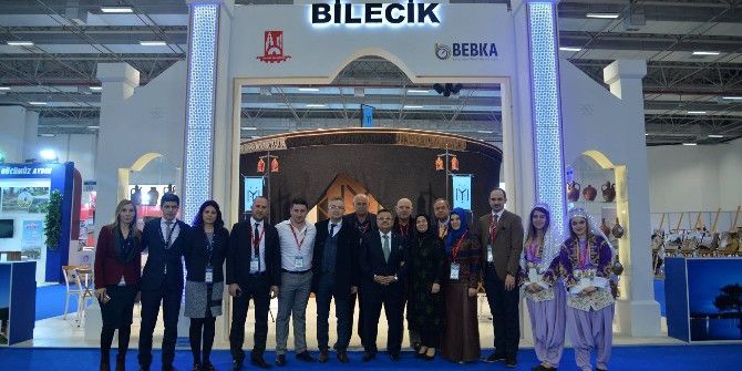 İzmir’deki Bilecik Kayı Otağı’na Ziyaretçi Akını