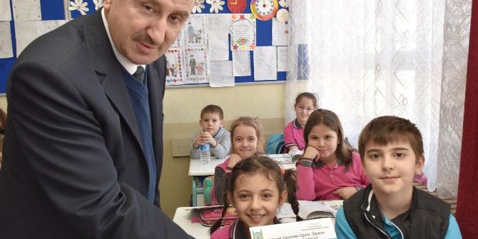 Mustafakemalpaşa’da 11 Bin Öğrenciye Eğitim Desteği