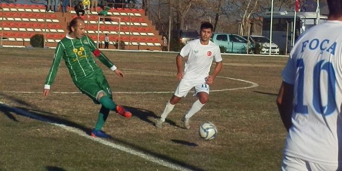 Masterlerde Kuzey Ege Derbisinin Galibi Foça