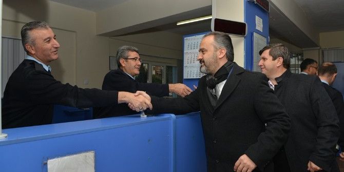 Başkan Alinur Aktaş’tan İnegöl Emniyetine Ziyaret