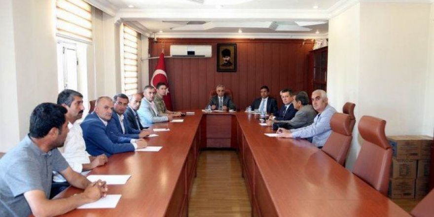 Vali Toprak Yüksekova’da