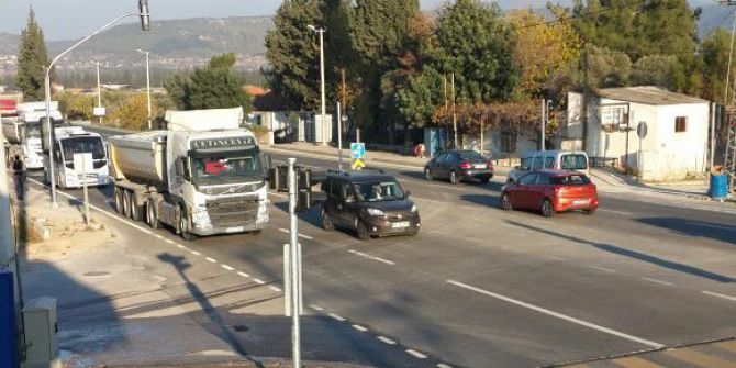 Milas’ta Ölüm Kavşağı Işıklandırıldı