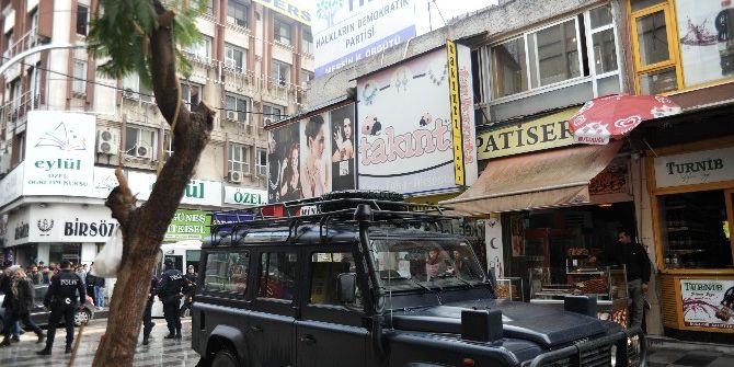 Mersin’de Hdp Binalarına Baskın