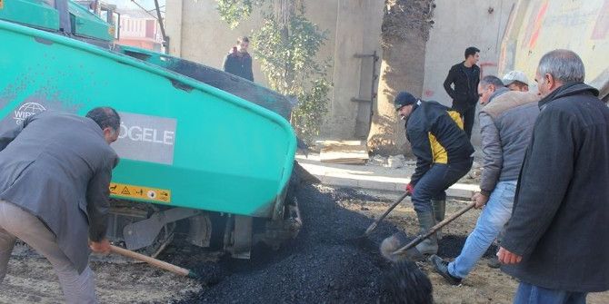 Sarıgöl İlçe Merkezine Sıcak Asfalt