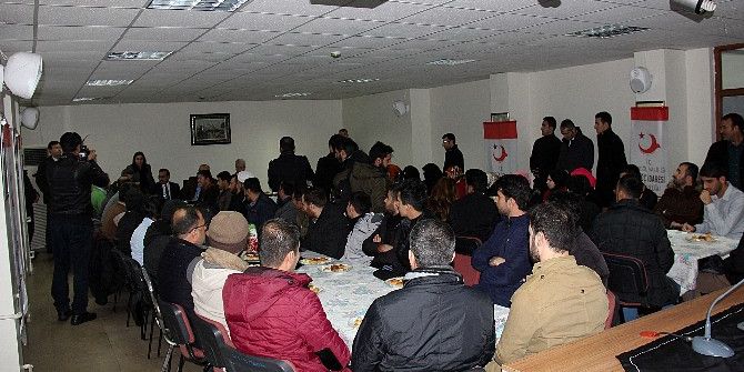 Savaş Mağduru Suriyeliler Türkçe Öğreniyor