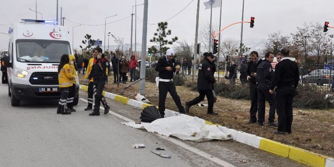 19 Yaşındaki Üniversiteli Genç Okul Yolunda Hayatını Kaybetti
