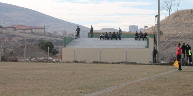 Tribün Var Merdiven Yok