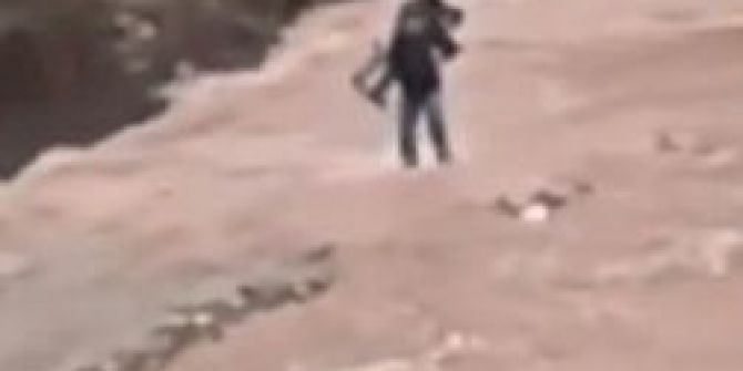 Yükselen Sulardan Böyle Geçtiler