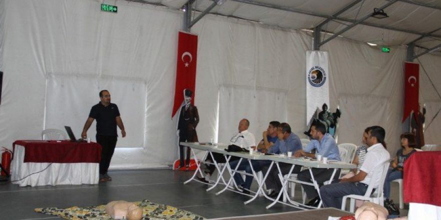 Kartal Belediyesi’nden Personeline İlkyardım Eğitimi