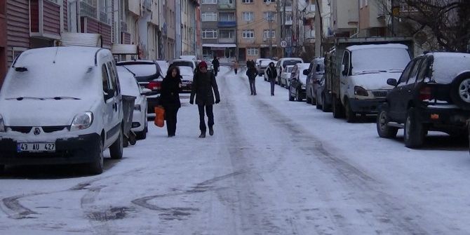 Kütahya’da Kar Sevinci