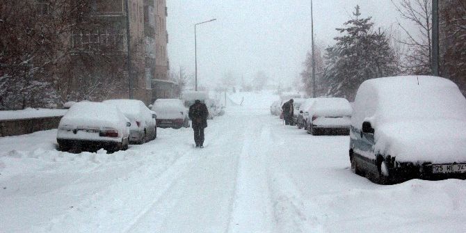 Erzurum’da Eğitime Kat Tatili