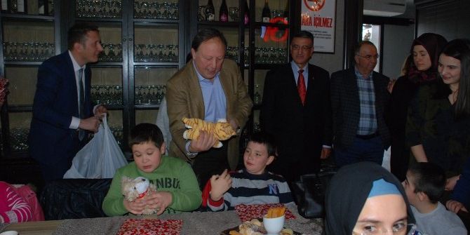 Makam Şoförleri Engelli Öğrencilerle Bir Araya Geldi