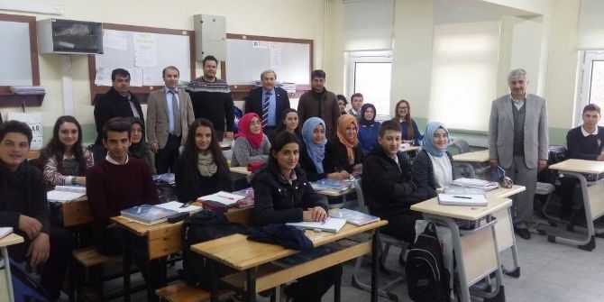 Osmaneli Belediyesi’nin Eğitime Destekleri Sürüyor