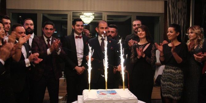 Realty World Elfi Gayrimenkul 2 Yaşında