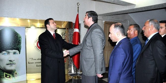 Akçakale Kaymakamı Eyüp Fırat Vatandaşlarla Vedalaştı