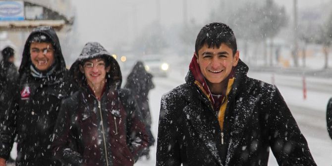 Ahlat’ta Kar Yağışı