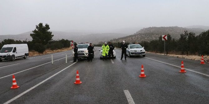 Sertavul Geçidi Ulaşıma Kapandı