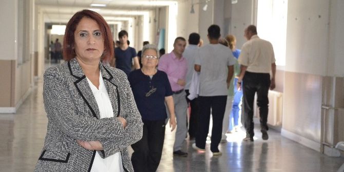 Murat Boz’un Hemşire Sahnesine Sağlıkçılardan Tepki