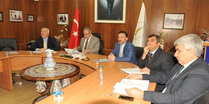 Kütahya’da ’Kamu, Üniversite Ve Sanayi’ Üretimde İş Birliği Yapıyor