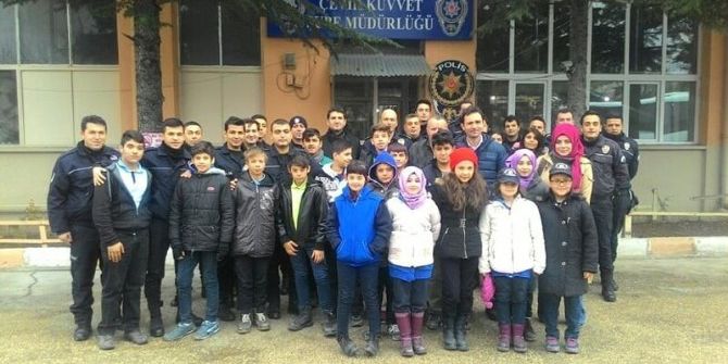 Ticaret Borsası Ortaokulu Öğrencilerinden Çevik Kuvvete Ziyaret