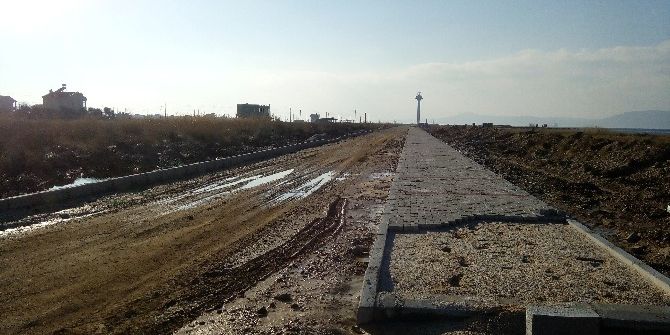 Umurbey’de Kordon Yolu Çalışmaları Başladı