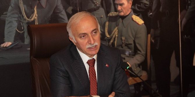 Vali Şahin: “Kar Tatili Yapmama Üzerine Çalışıyoruz”