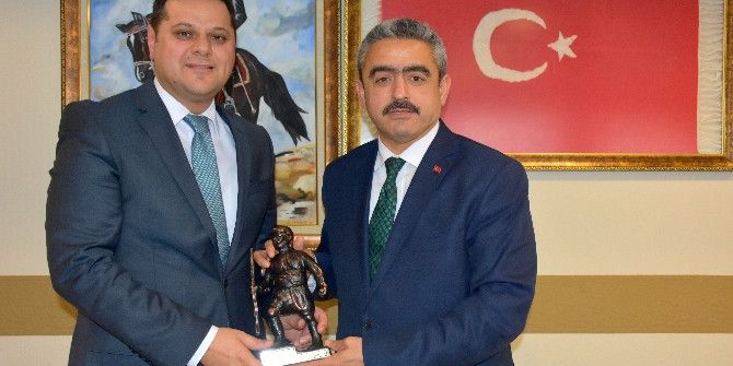 Buharkent Kaymakamı Cemil Öztürk, Başkan Alıcık İle Vedalaştı