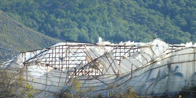 Anamur’da Fırtına Seraları Vurdu