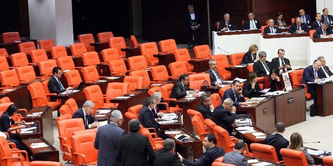 Genel Kurulda Tutuklu Hdp’li Vekillerin Fotoğrafları Kaldırıldı