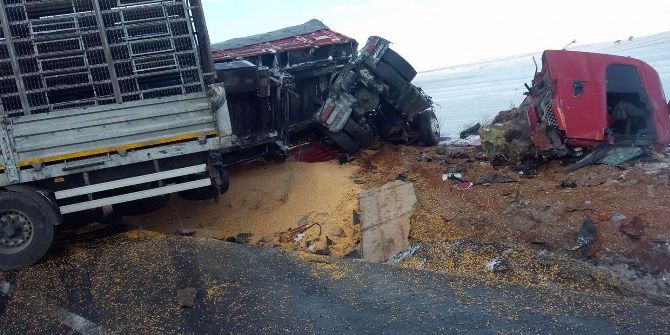 Konya’da İki Tır Çarpıştı: 1 Ölü, 1 Yaralı