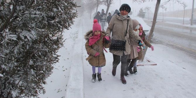 Gaziantep’te Kar Yağışı Etkisini Arttırdı
