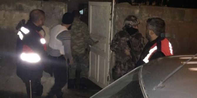 Akçakale’de 16 Daeş’li Yakalandı