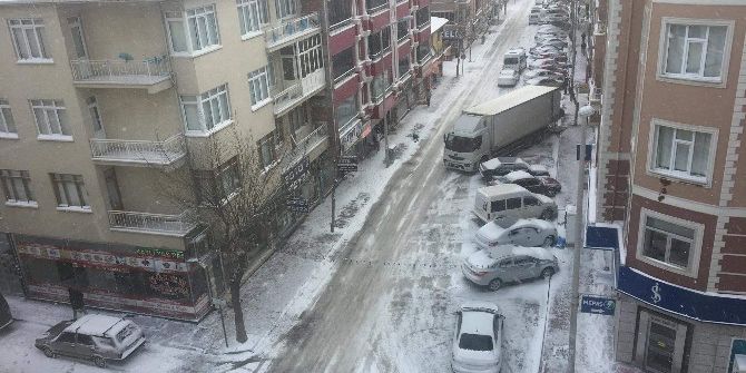 Kulu’da Okullara Bir Gün Kar Tatili