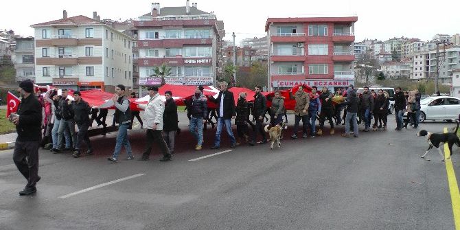 Akçakoca’da Teröre Tepki Yürüyüşü