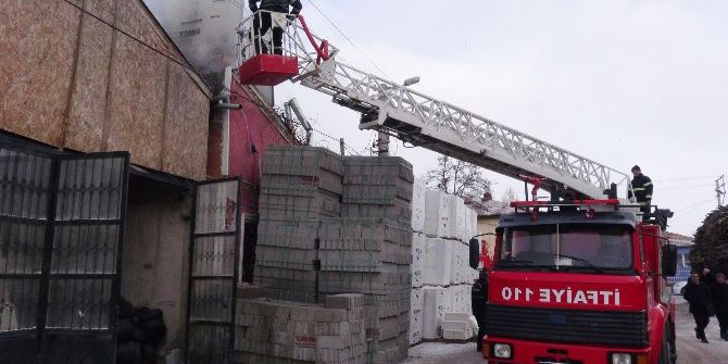 Aksaray’da İş Yeri Yangını