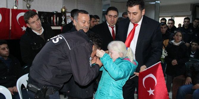 Engellilerden Çevik Kuvvete Destek