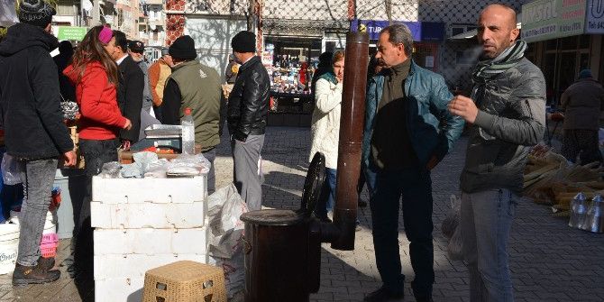 Antalya’da Pazar Esnafının Soğukla İmtihanı
