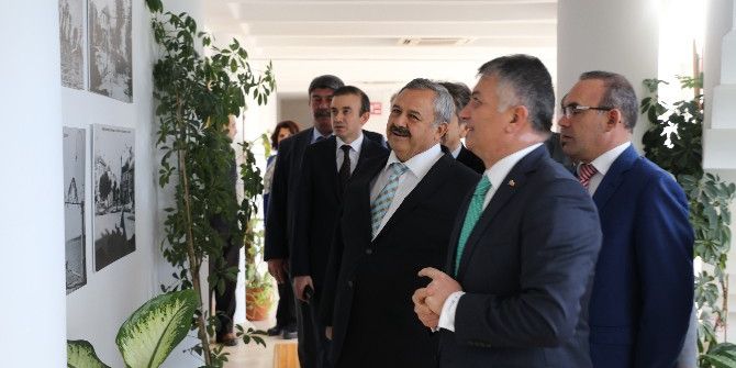 Vali Yazıcı Burhaniye’yi Ziyaret Etti