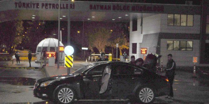 Yakıtı Biten Otomobil Polisi Alarma Geçirdi