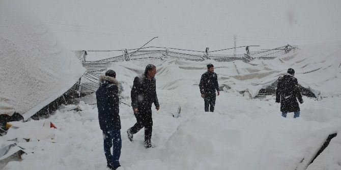 Muş’ta Halı Sahanın Çatısı Çöktü: 1 Ölü