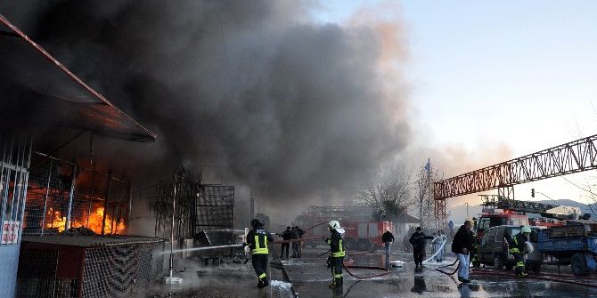 Yatağan Sanayisinde Yangın: 2’si Ağır 11 Yaralı