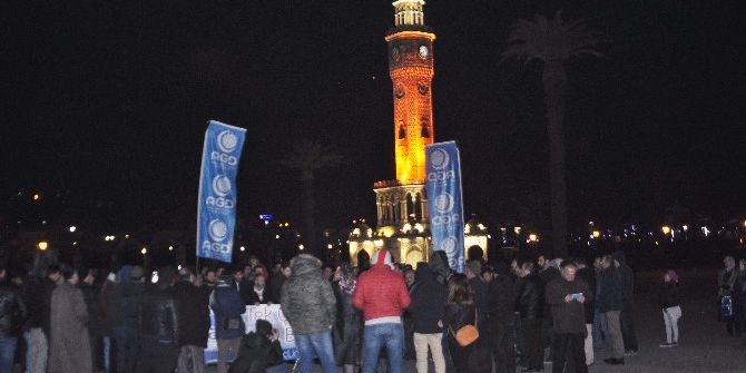 İzmir’de Halep’teki Saldırılar Protesto Edildi