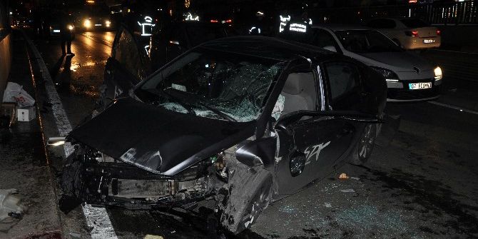 Antalya’da Trafik Kazası: 1 Ağır Yaralı