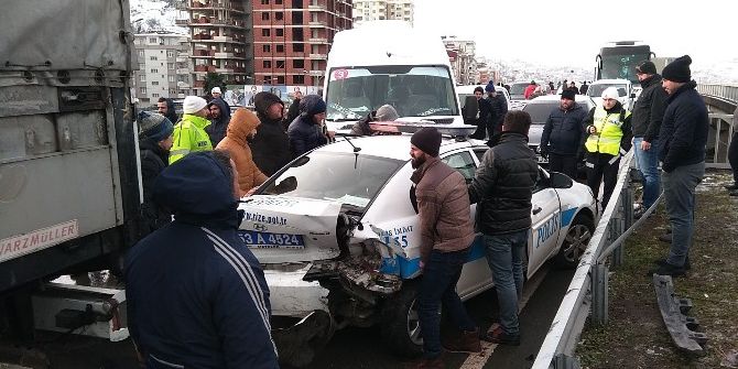 Rize’de Buzlanma Zincirleme Trafik Kazasına Neden Oldu: 8 Yaralı